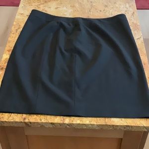 Elie Tahari lined skirt